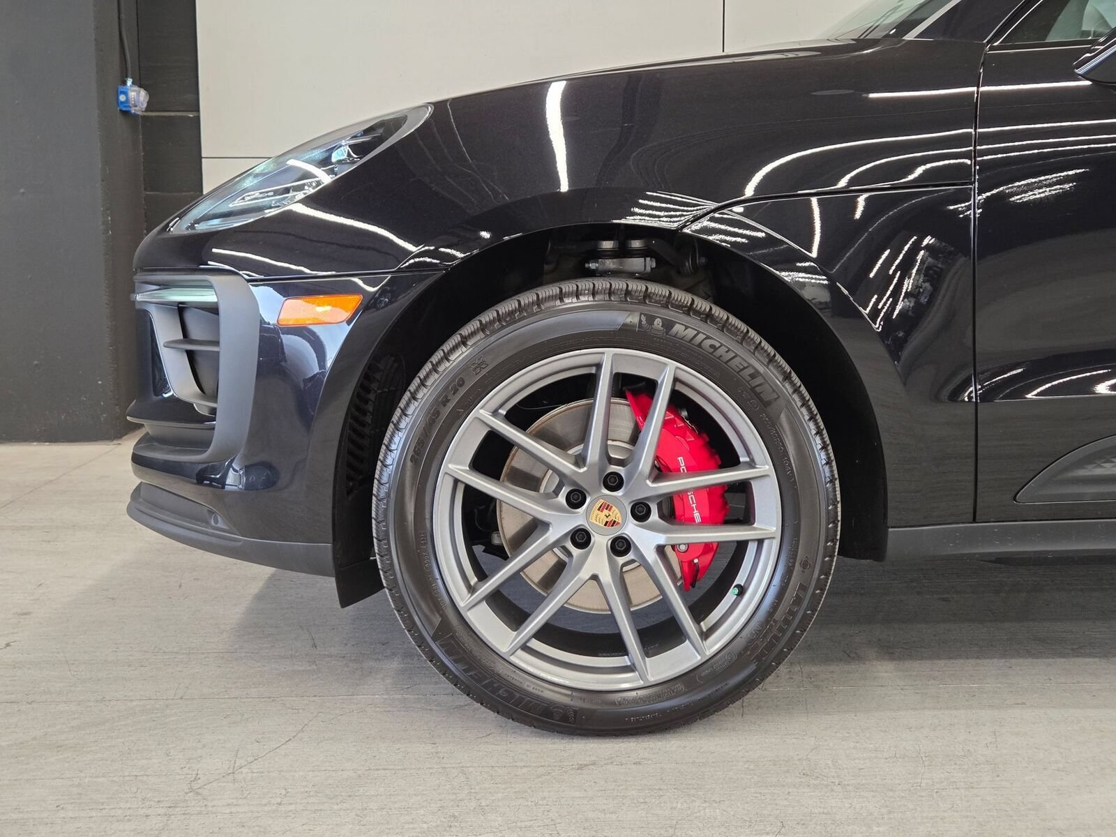 Certified 2026 Porsche Macan S AWD/4WD image 9