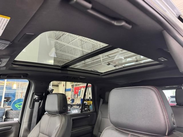 Used 2025 Chevrolet Tahoe RST w/ Comfort Package AWD/4WD image 9