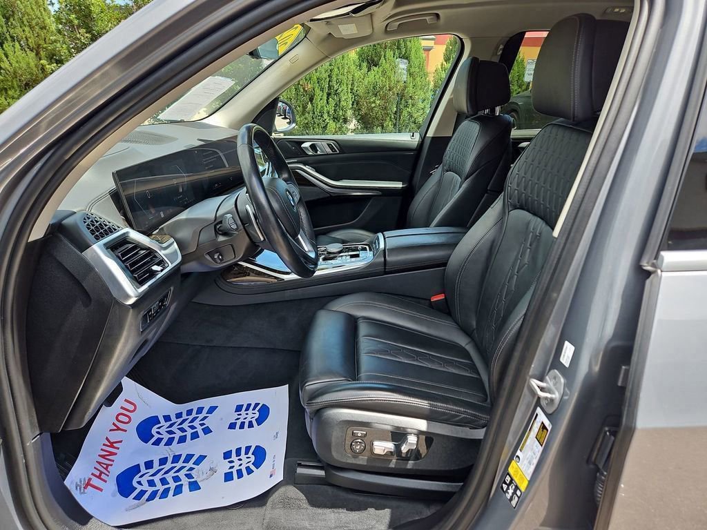 Used 2023 BMW X7 xDrive40i image 11