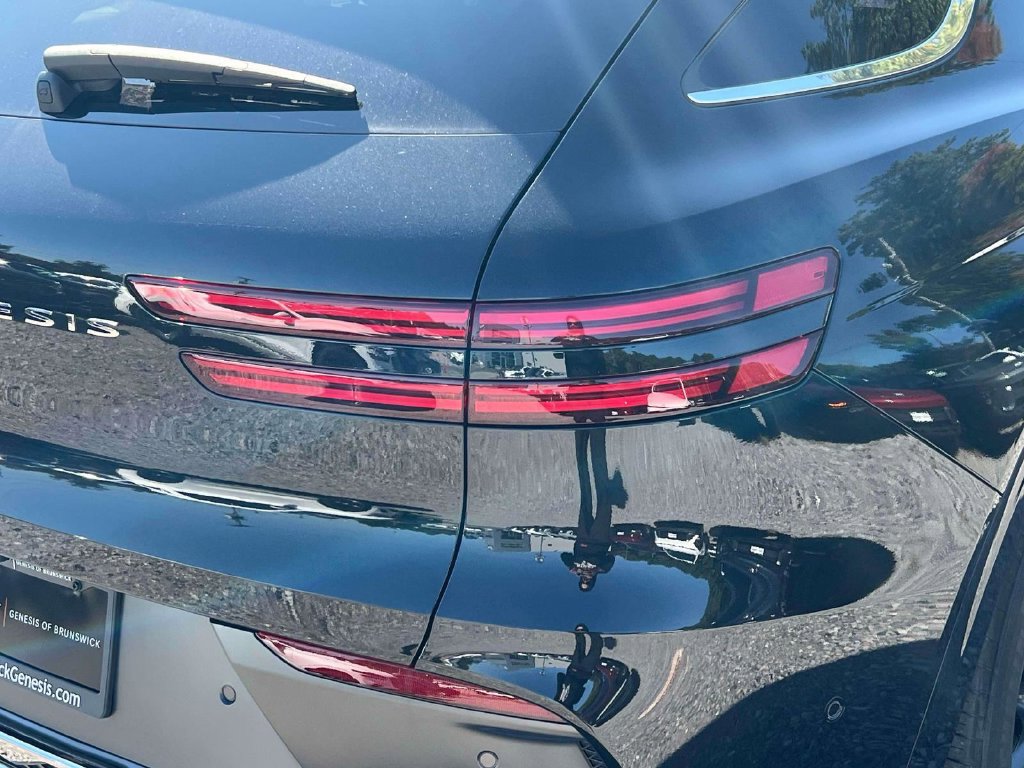 New 2027 Genesis GV70 2.5T Advanced AWD/4WD image 8