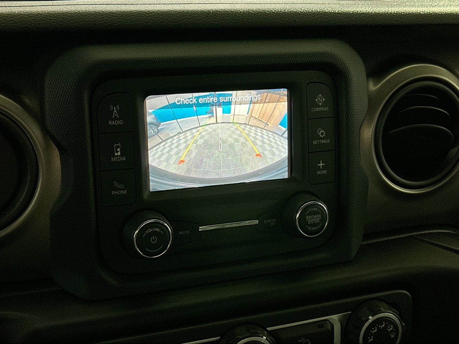 Used 2020 Jeep Wrangler Sport image 24