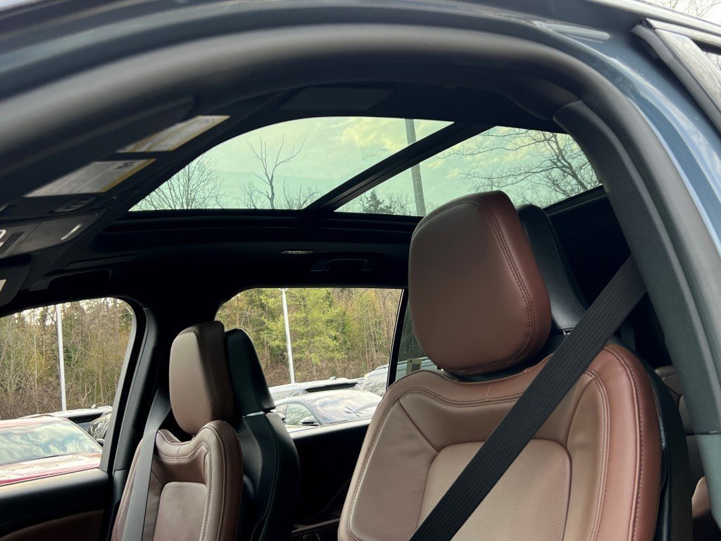 New 2026 Lincoln Aviator Reserve w/ Luxury Package AWD/4WD image 16