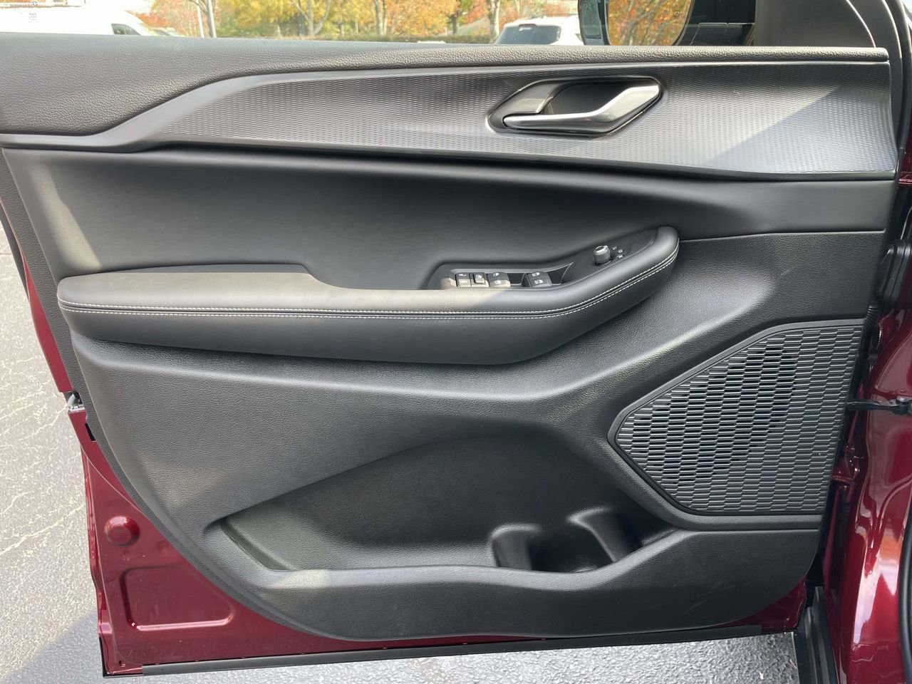 New 2025 Jeep Grand Cherokee L Altitude image 26