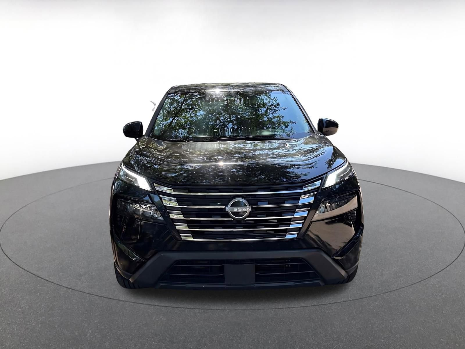 Used 2025 Nissan Rogue SV FWD video 2