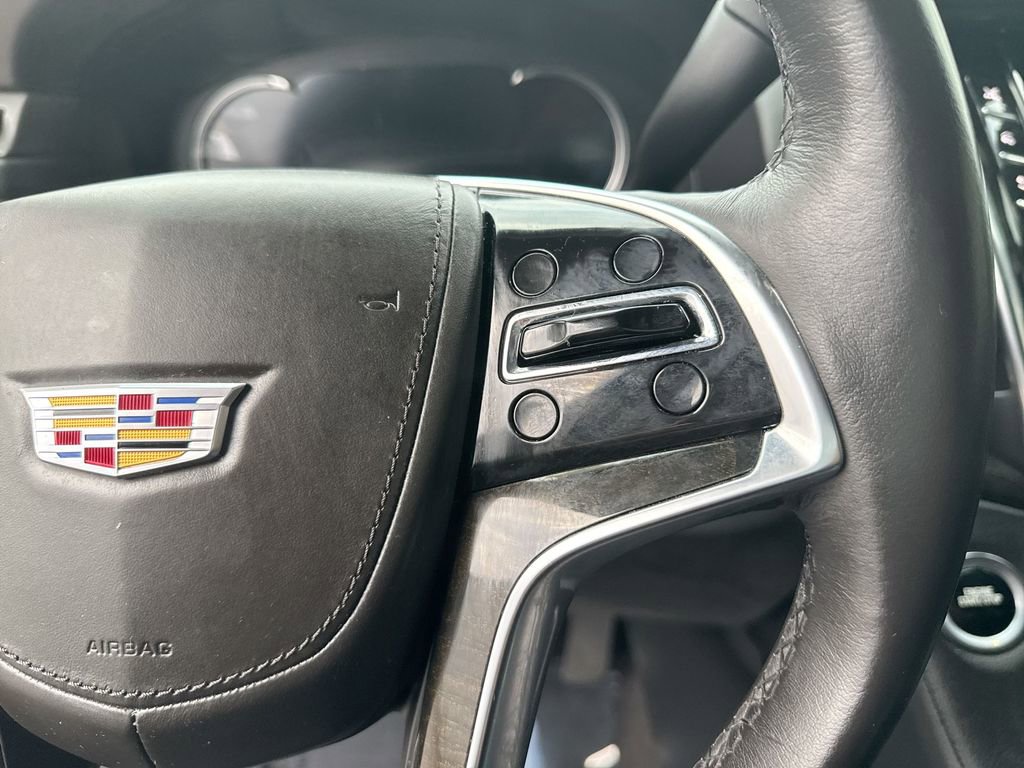 Used 2020 Cadillac Escalade Platinum image 18