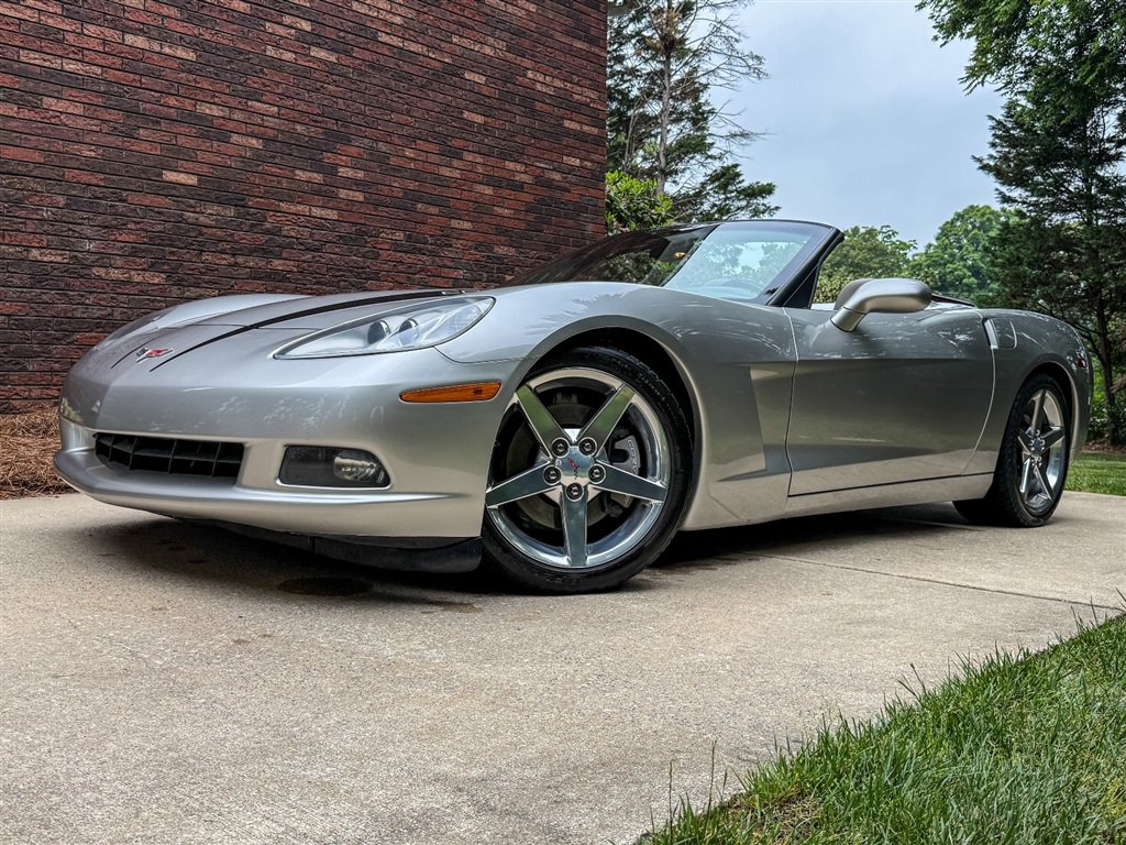 Used 2006 Chevrolet Corvette Convertible w/ Preferred Equipment Group RWD image 6