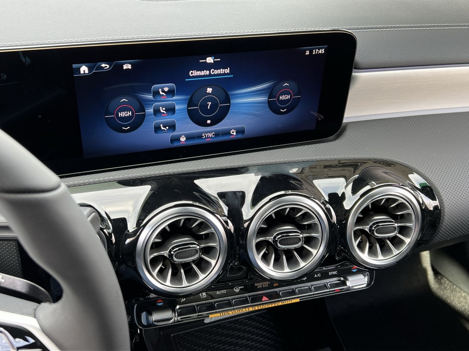 Certified 2026 Mercedes-Benz CLA 250 4MATIC image 19