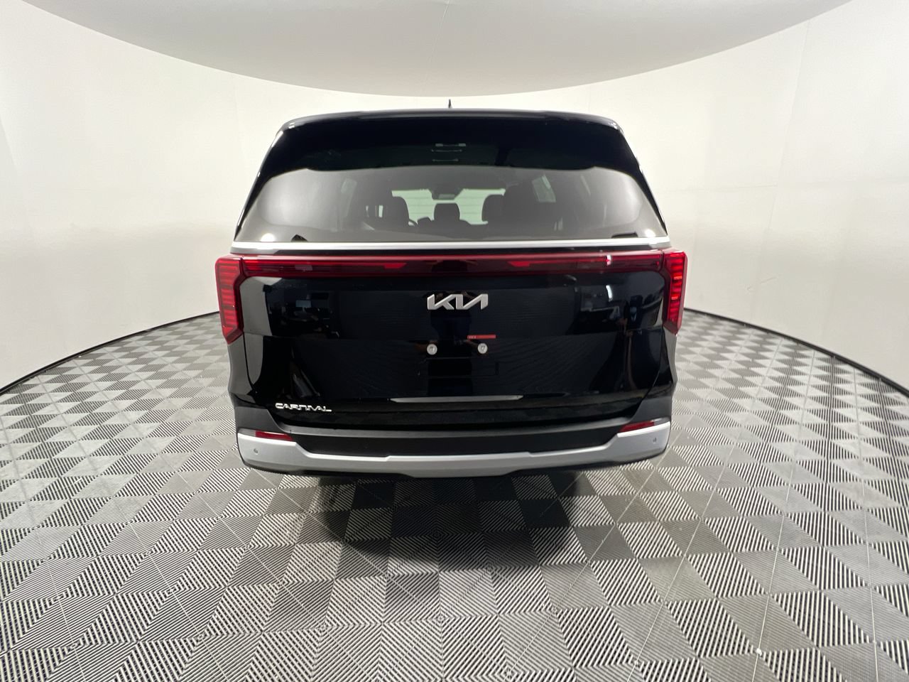 New 2026 Kia Carnival FWD image 4