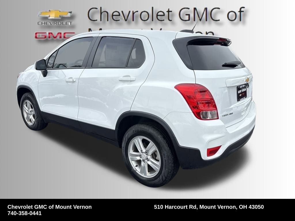 Used 2022 Chevrolet Trax LS w/ Tint and Cruise Package image 3