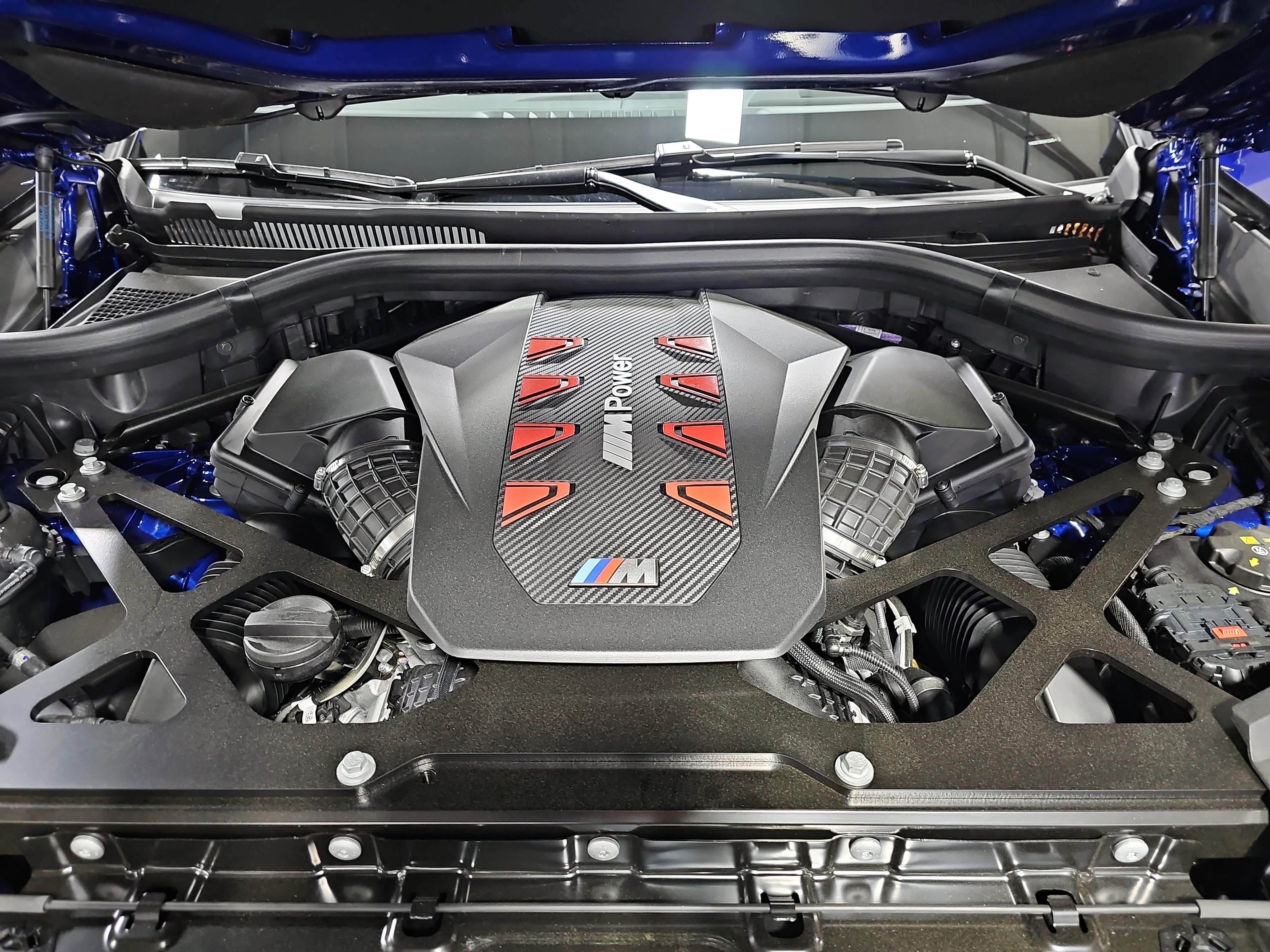 New 2026 BMW X6 M Competition w/ Executive Package AWD/4WD image 32