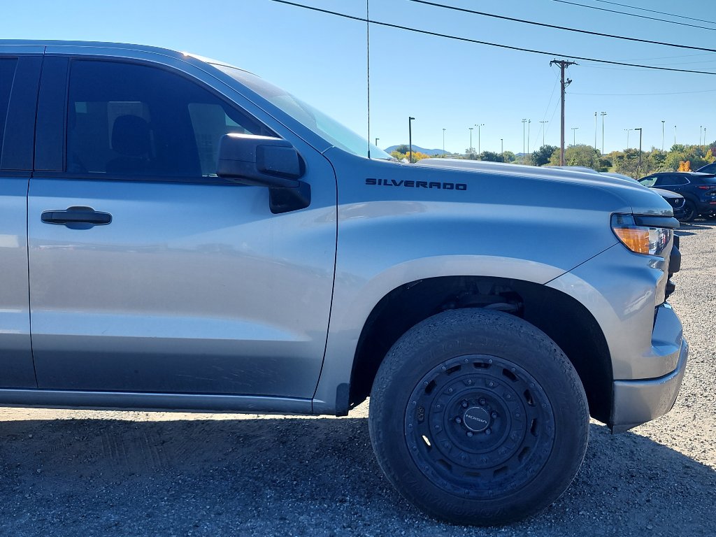 Used 2023 Chevrolet Silverado 1500 Custom w/ Rally Edition image 4