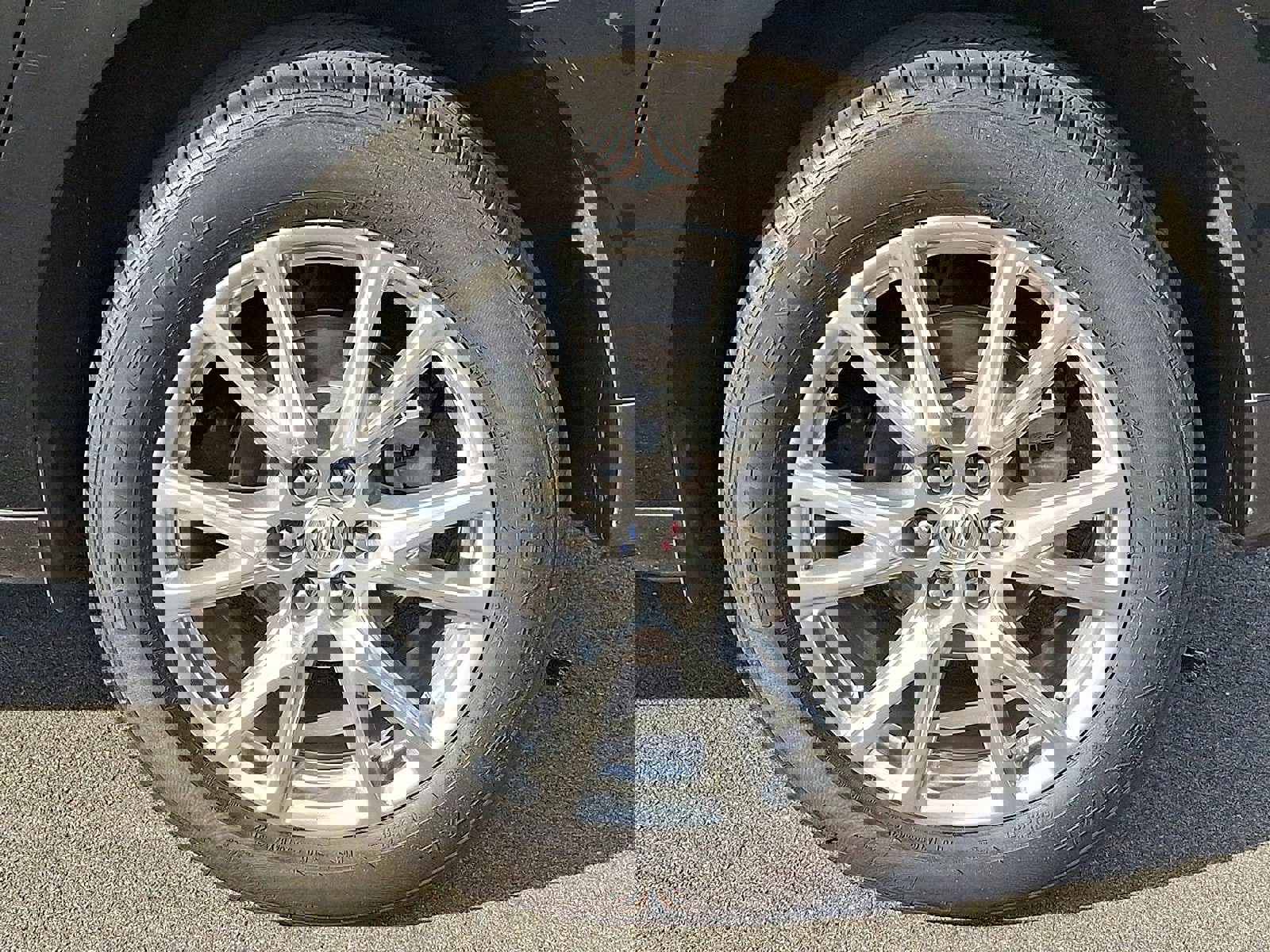 Used 2023 Buick Enclave Premium w/ Experience Buick Package image 34