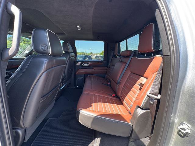 Used 2024 GMC Sierra 2500 Denali Ultimate image 16