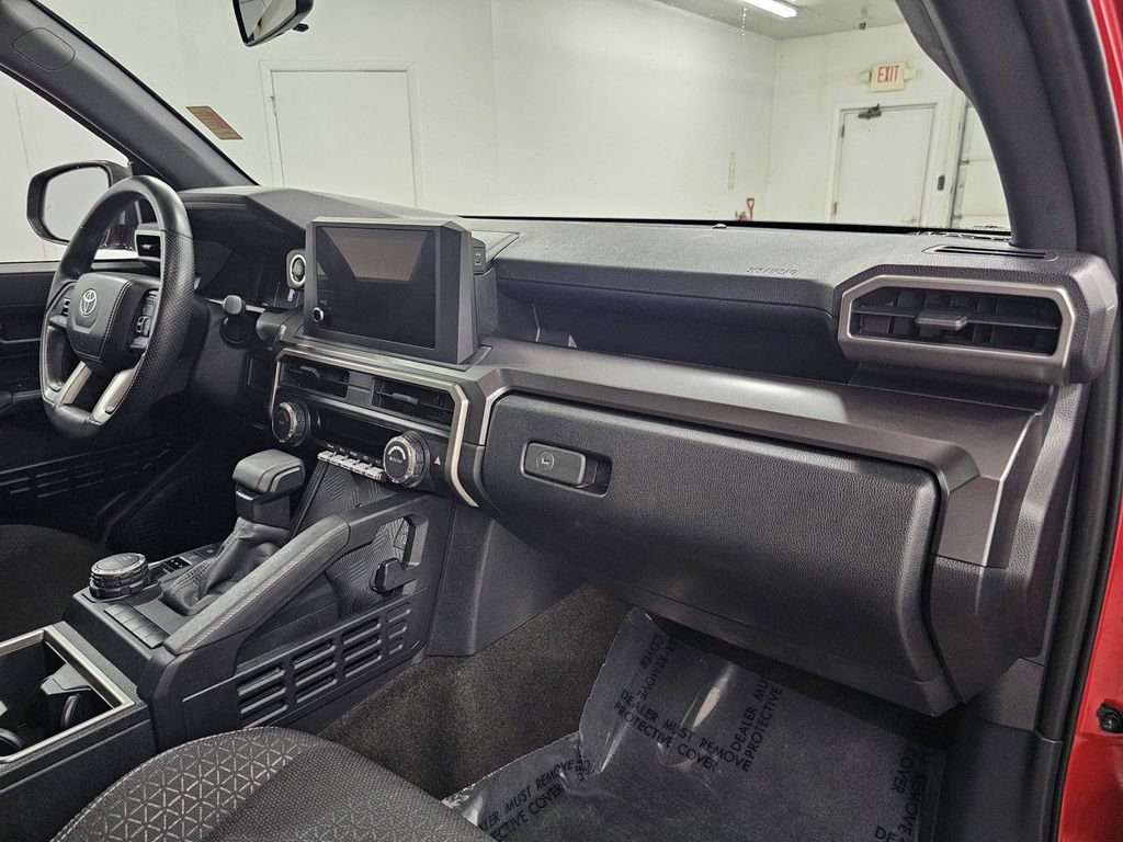 Used 2025 Toyota 4Runner SR5 AWD/4WD image 11