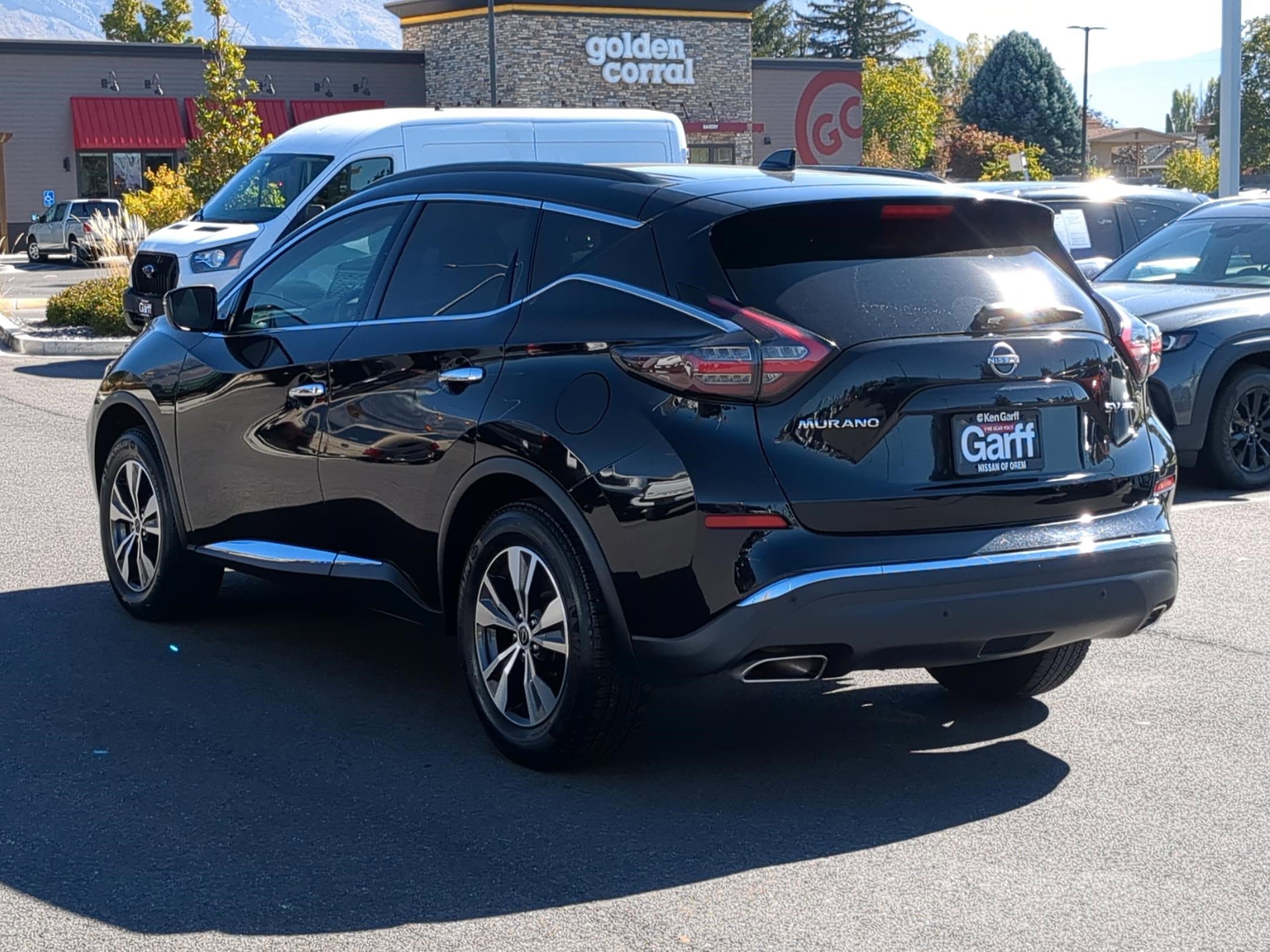 Used 2023 Nissan Murano SV image 8