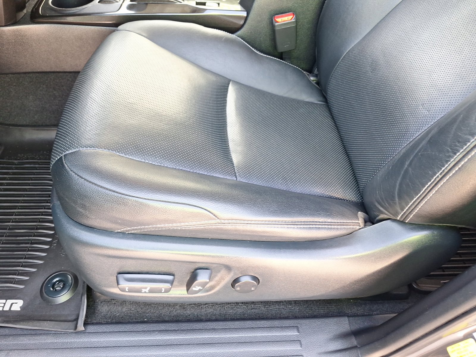 Used 2021 Toyota 4Runner Nightshade AWD/4WD image 15
