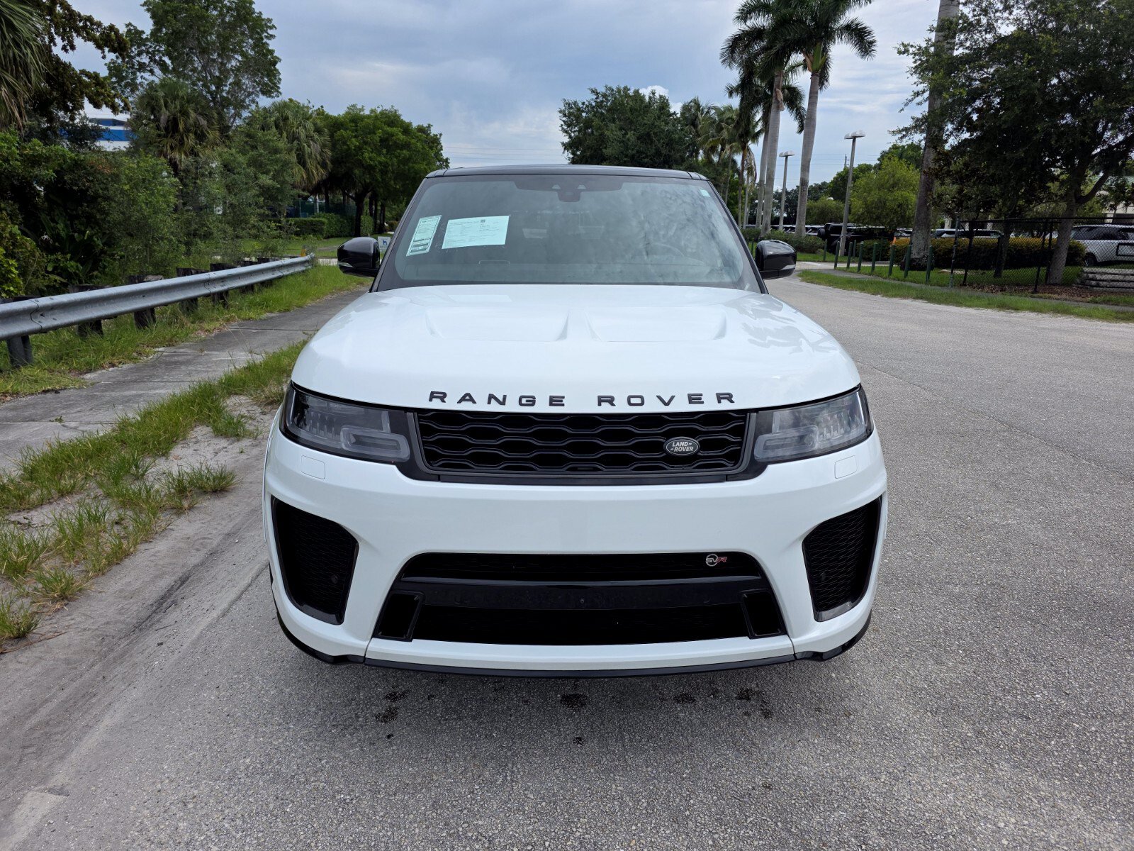 Certified 2022 Land Rover Range Rover Sport SVR AWD/4WD image 8