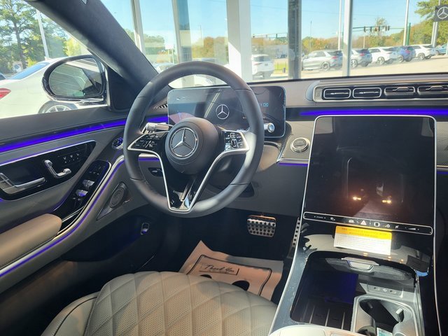 New 2026 Mercedes-Benz S 580 4MATIC Sedan image 16