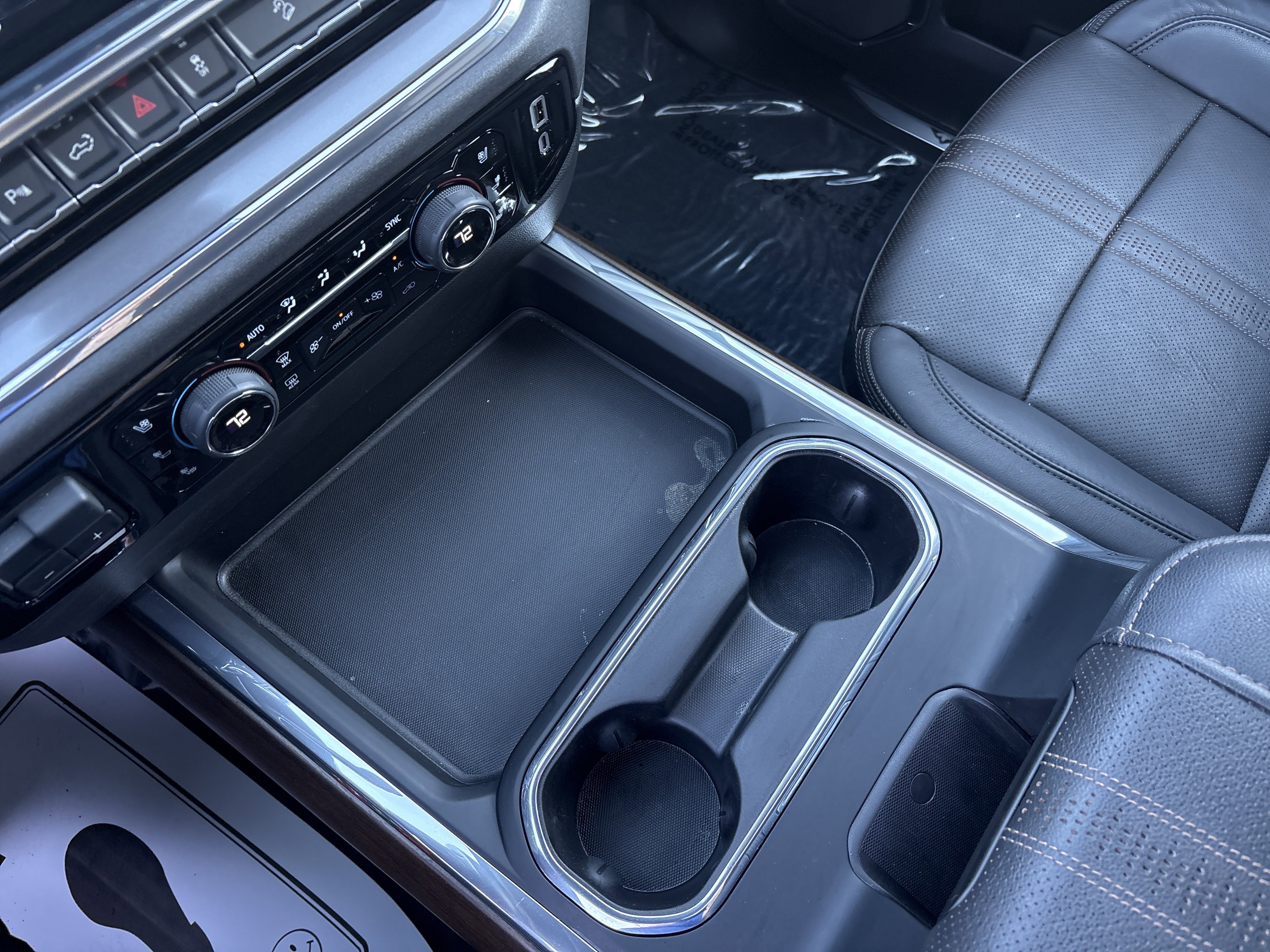 Used 2024 Chevrolet Silverado 3500 High Country w/ Technology Package image 24