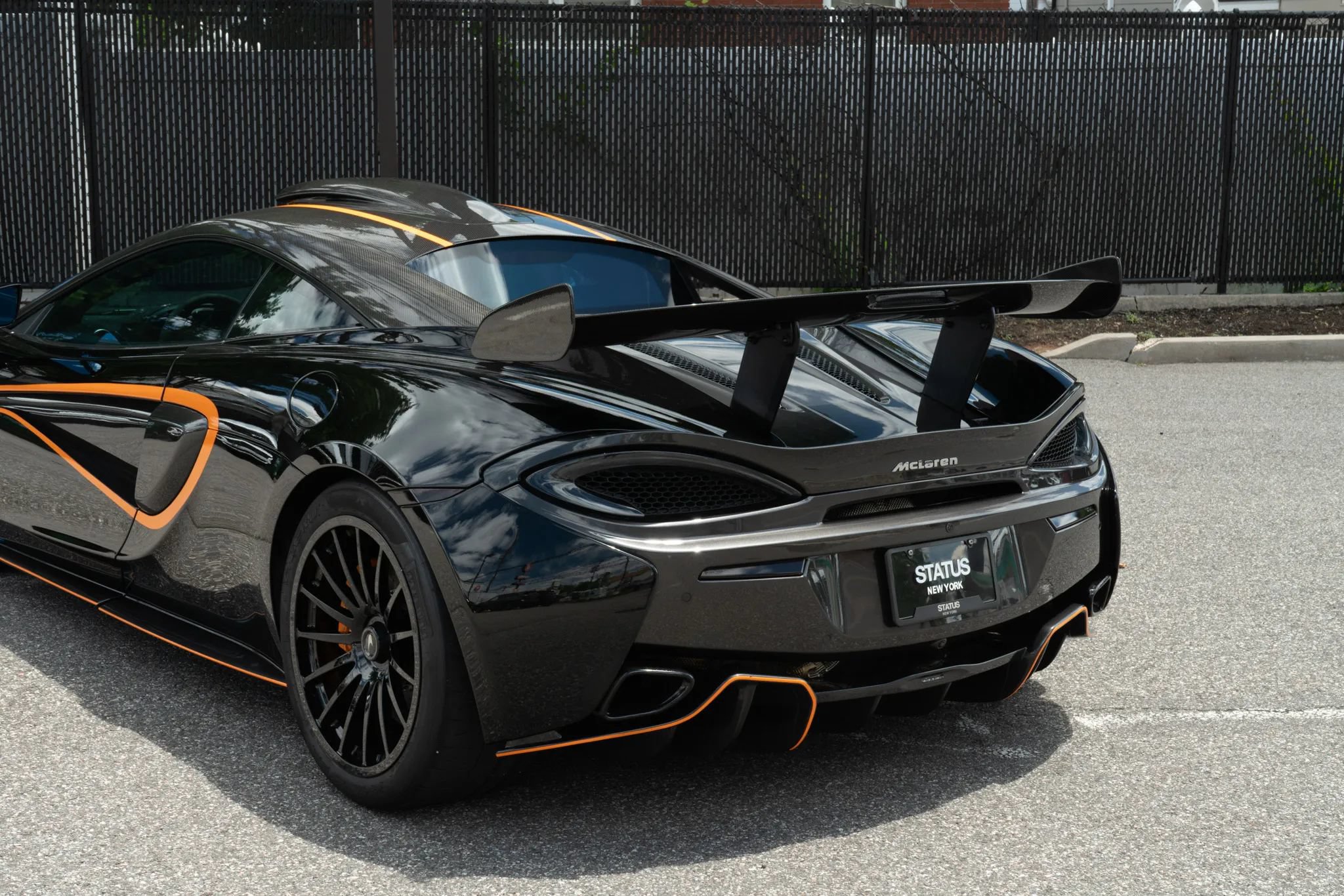Used 2020 McLaren 620R RWD image 34
