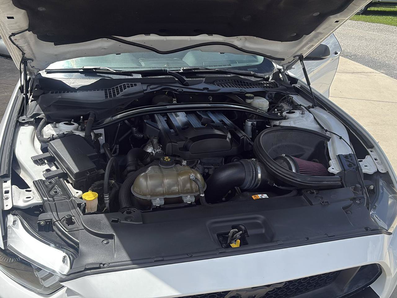 Used 2017 Ford Mustang Premium RWD image 22