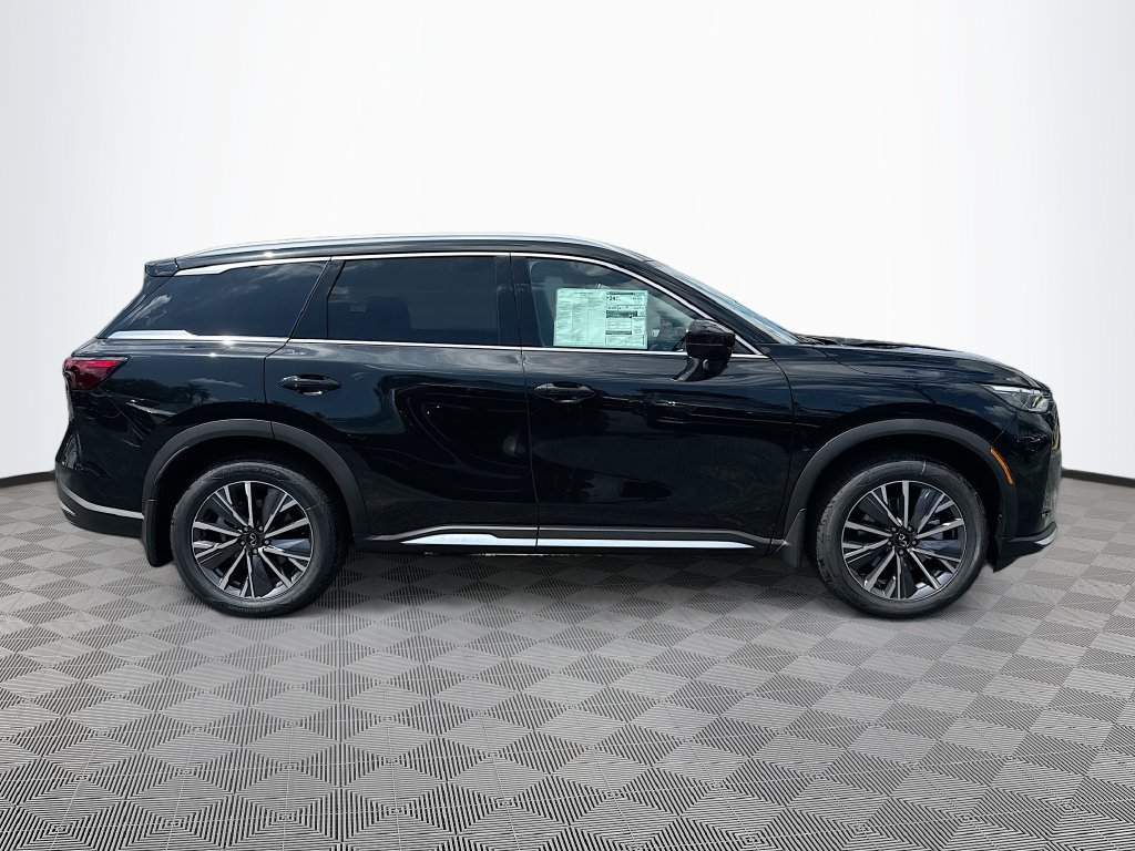 Certified 2026 INFINITI QX60 Luxe w/ Cargo Package FWD image 5