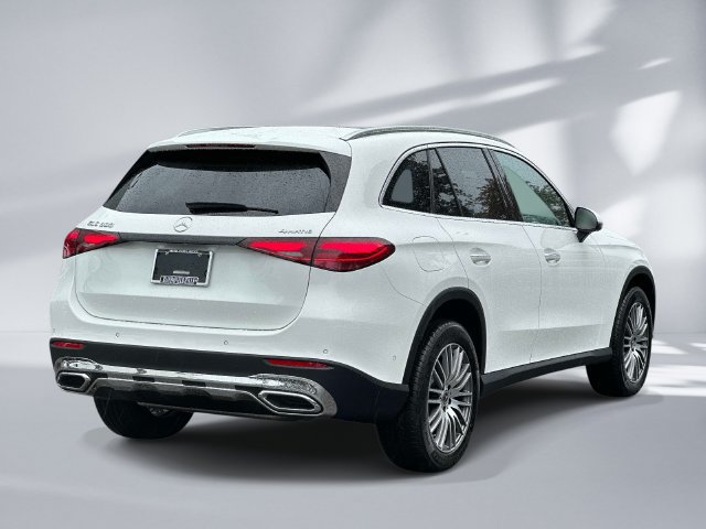 Certified 2026 Mercedes-Benz GLC 300 4MATIC image 4
