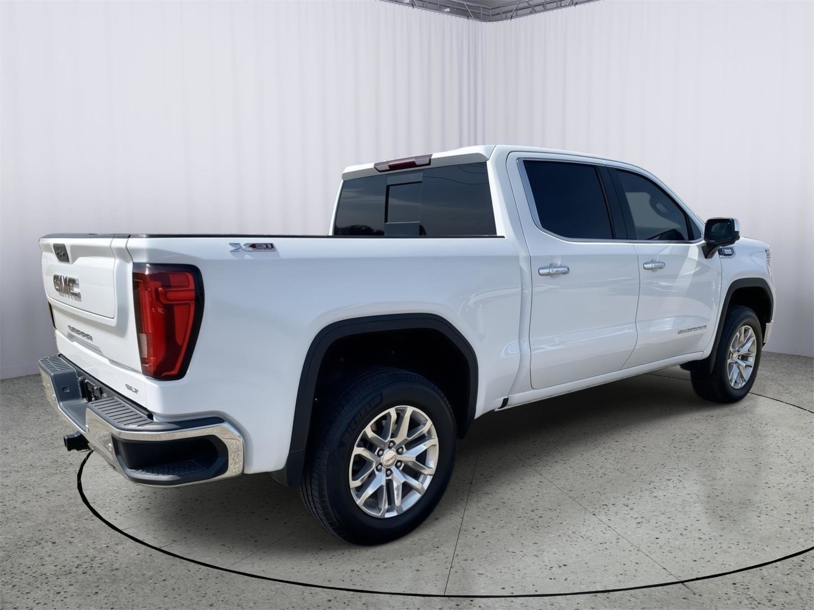 Used 2020 GMC Sierra 1500 SLT w/ SLT Premium Plus Package image 4