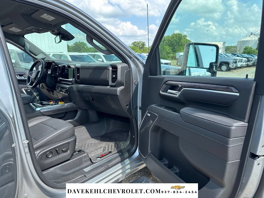 Certified 2025 Chevrolet Silverado 2500 LTZ w/ LTZ Plus Package AWD/4WD image 26