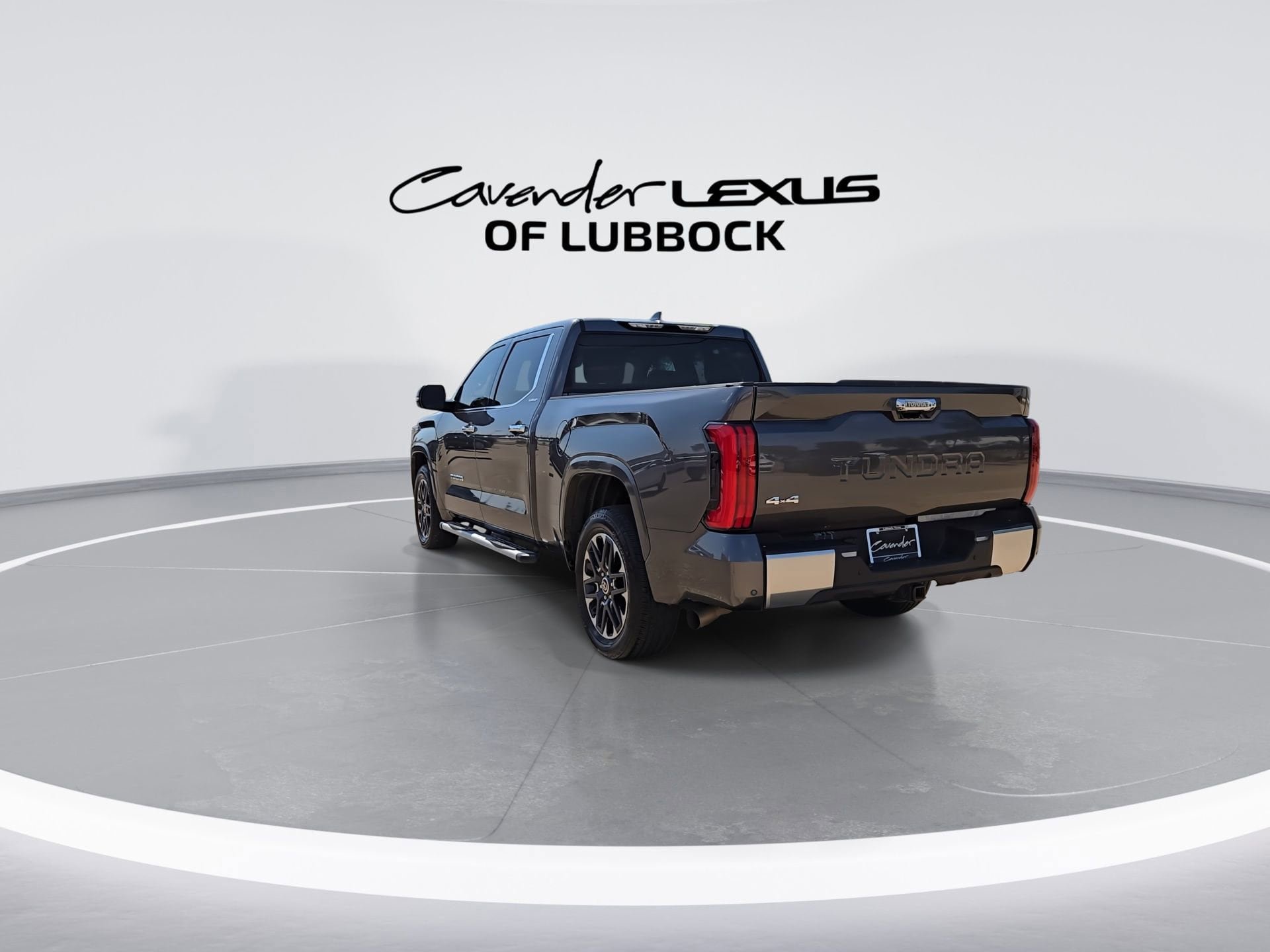 Used 2023 Toyota Tundra Limited w/ Power Package AWD/4WD image 7