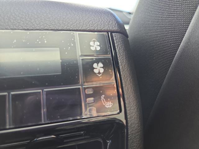 New 2025 Jeep Grand Cherokee L Limited w/ Luxury Tech Group II image 40