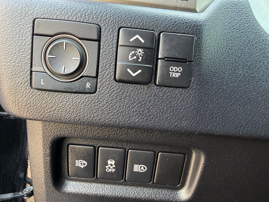 Used 2020 Lexus GX 460 Premium w/ Premium Package AWD/4WD image 22