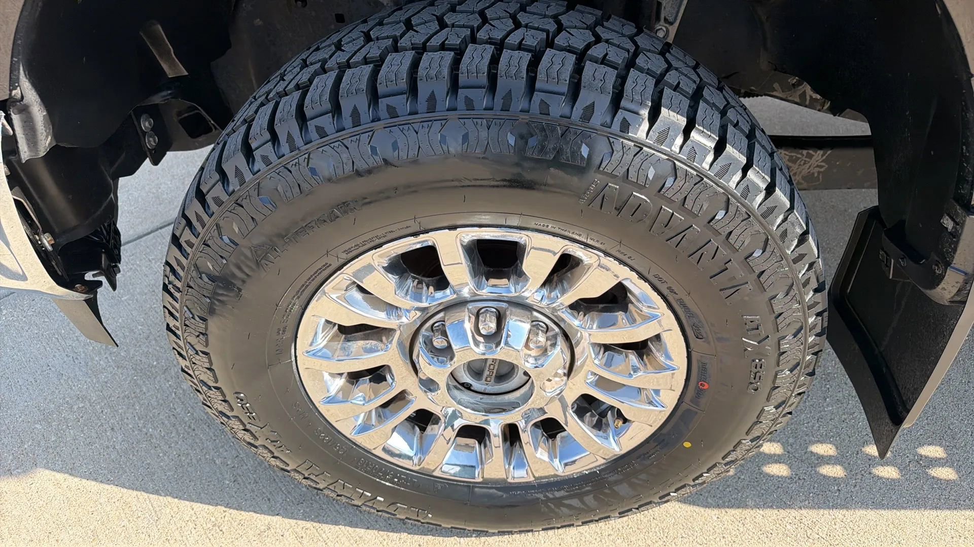 Used 2020 Ford F350 XLT w/ XLT Premium Package AWD/4WD image 35
