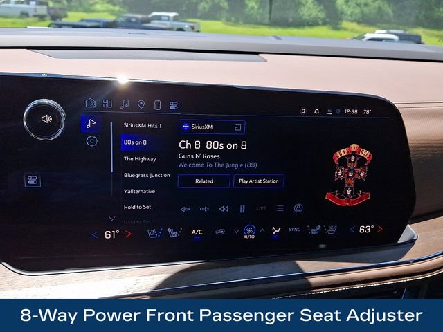Used 2025 Chevrolet Tahoe High Country AWD/4WD image 11