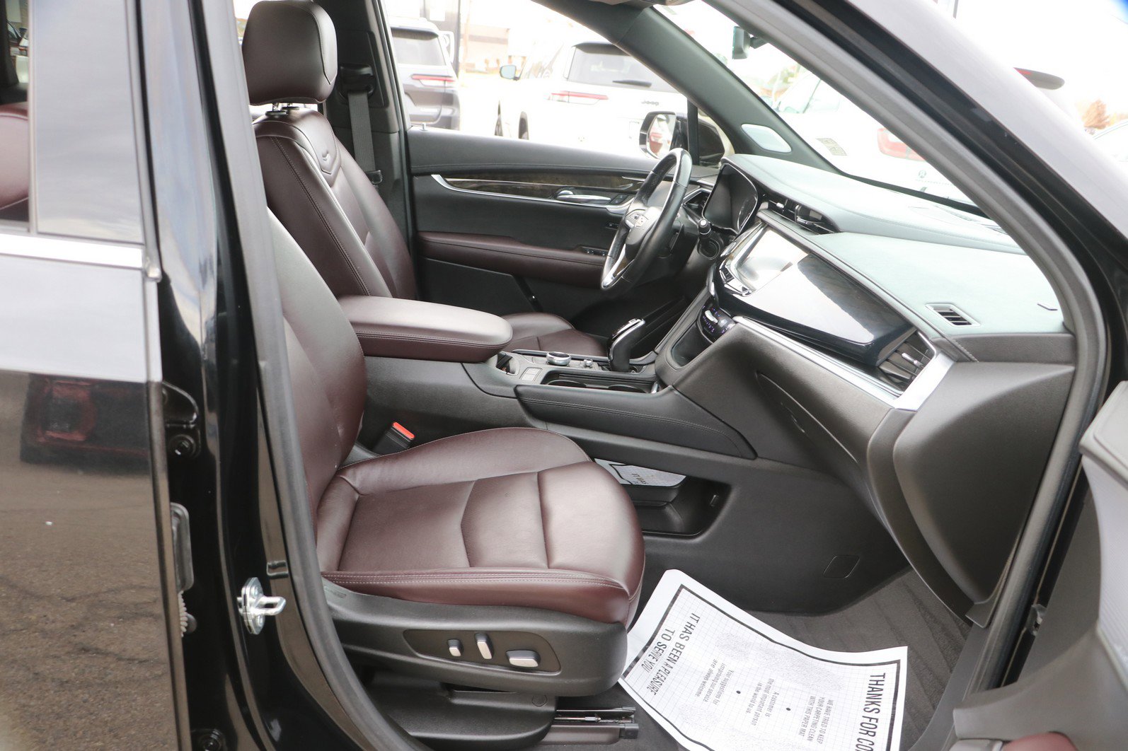 Used 2020 Cadillac XT6 Premium Luxury image 38