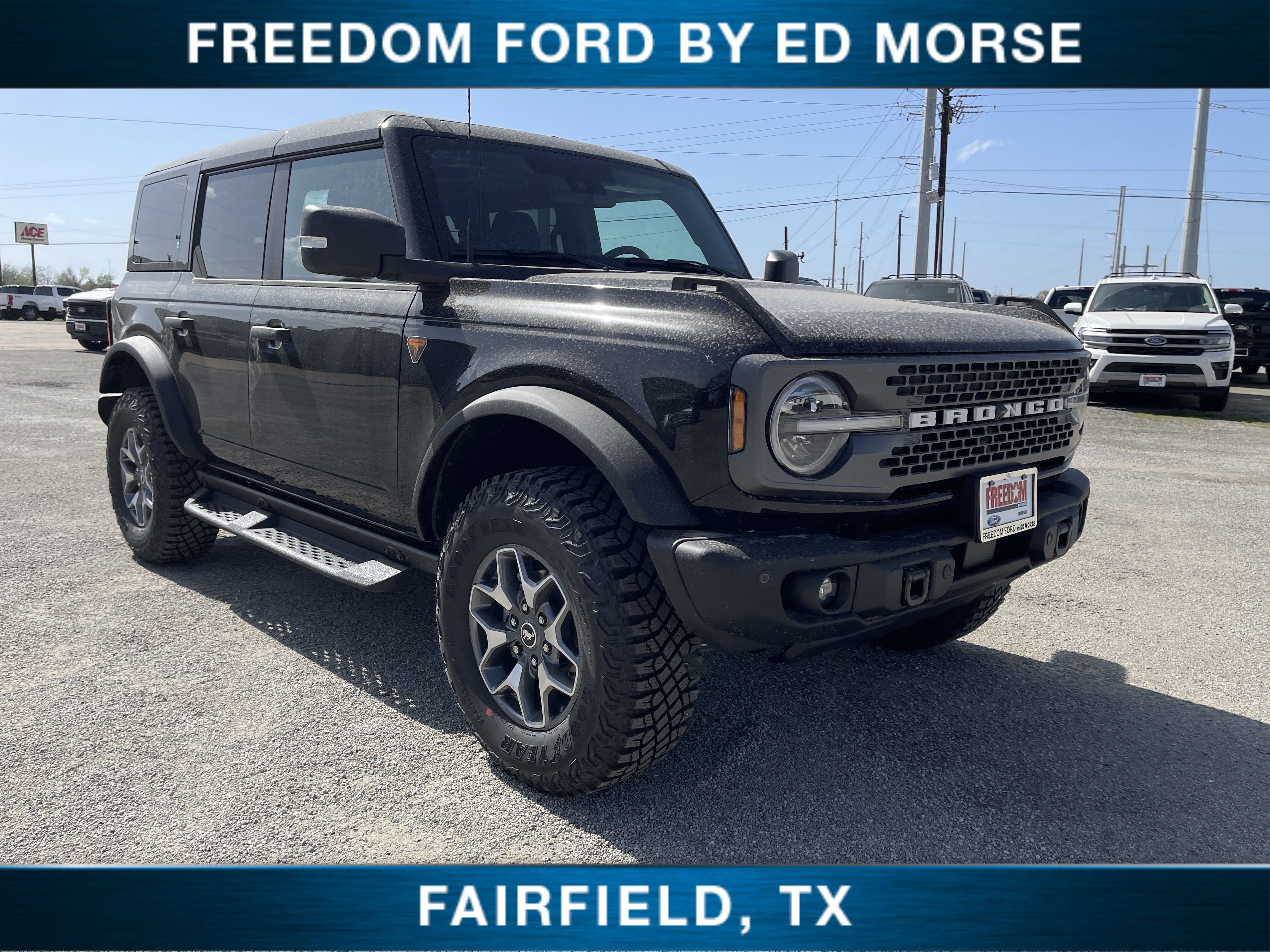 New 2025 Ford Bronco Badlands video 1