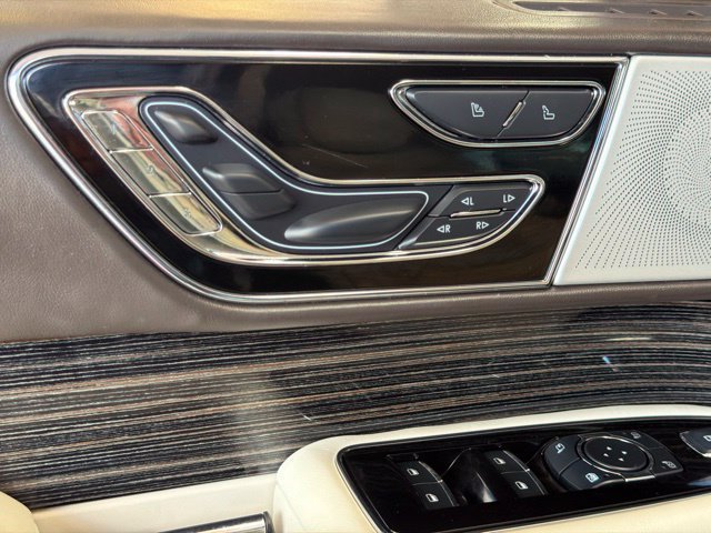 Used 2023 Lincoln Navigator Black Label AWD/4WD image 11
