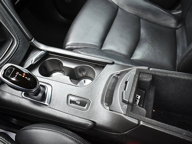 Used 2017 Cadillac XT5 Luxury w/ Driver Awareness Package image 35