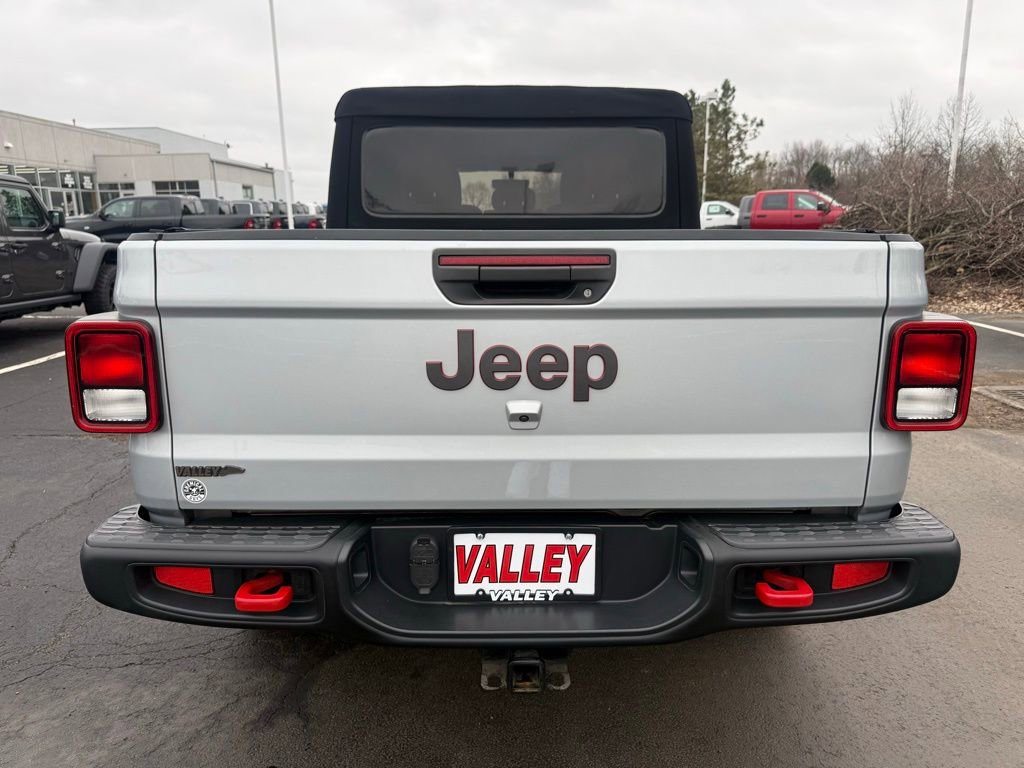 Used 2023 Jeep Gladiator Rubicon w/ Cold Weather Group image 4