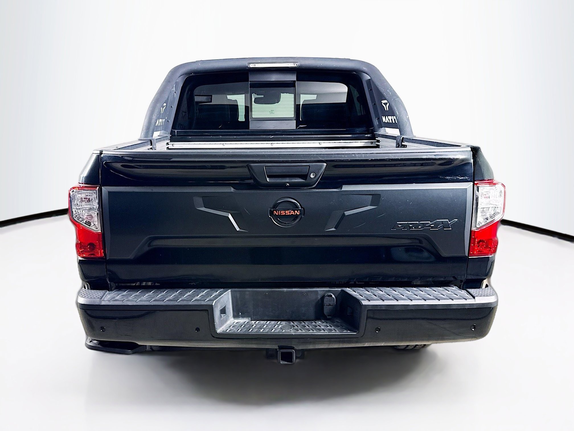 Used 2020 Nissan Titan PRO-4X w/ Pro-4x Convenience Package image 32