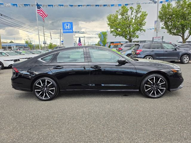 Certified 2025 Honda Accord Touring image 6