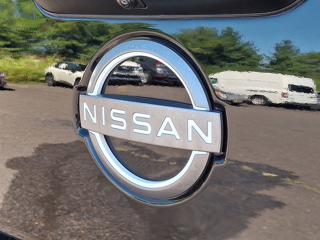 Certified 2024 Nissan Titan SV w/ SV Convenience Package image 32