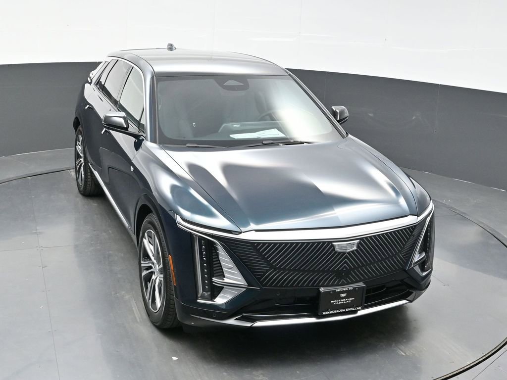 New 2026 Cadillac Lyriq Premium Luxury image 40