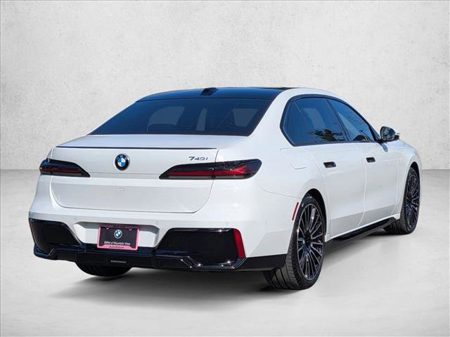 Used 2025 BMW 740i RWD image 5