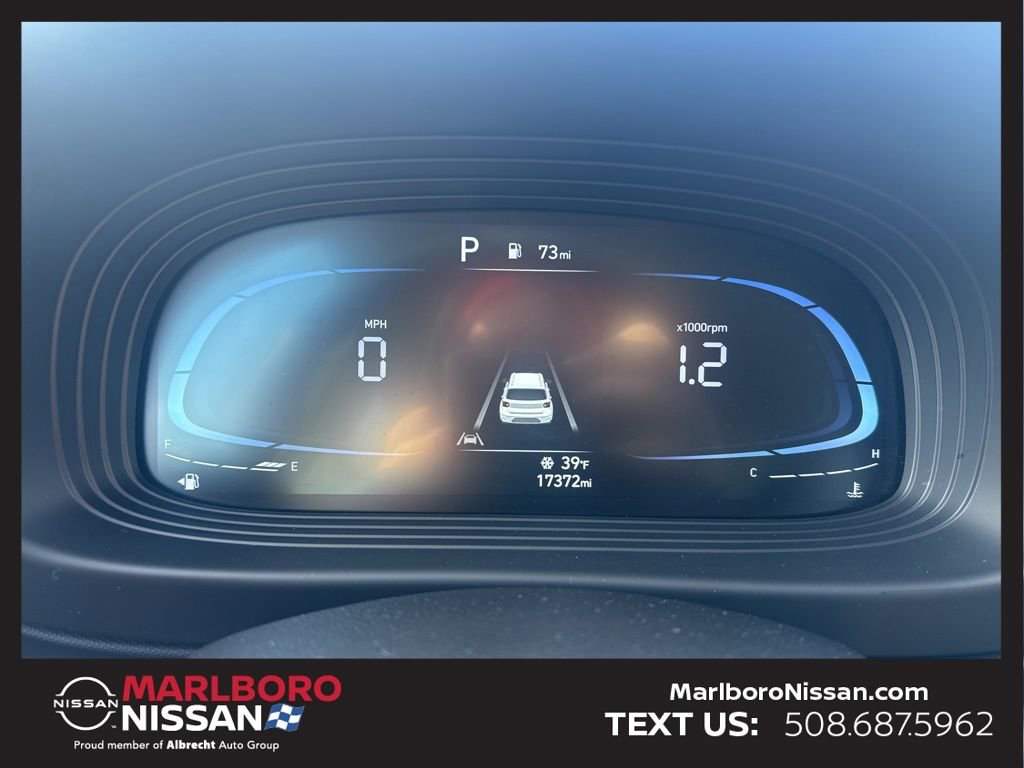 Used 2023 Hyundai Venue SEL w/ Cargo Package image 21