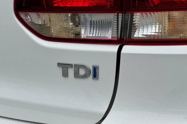 Used 2013 Volkswagen Golf TDI FWD image 24