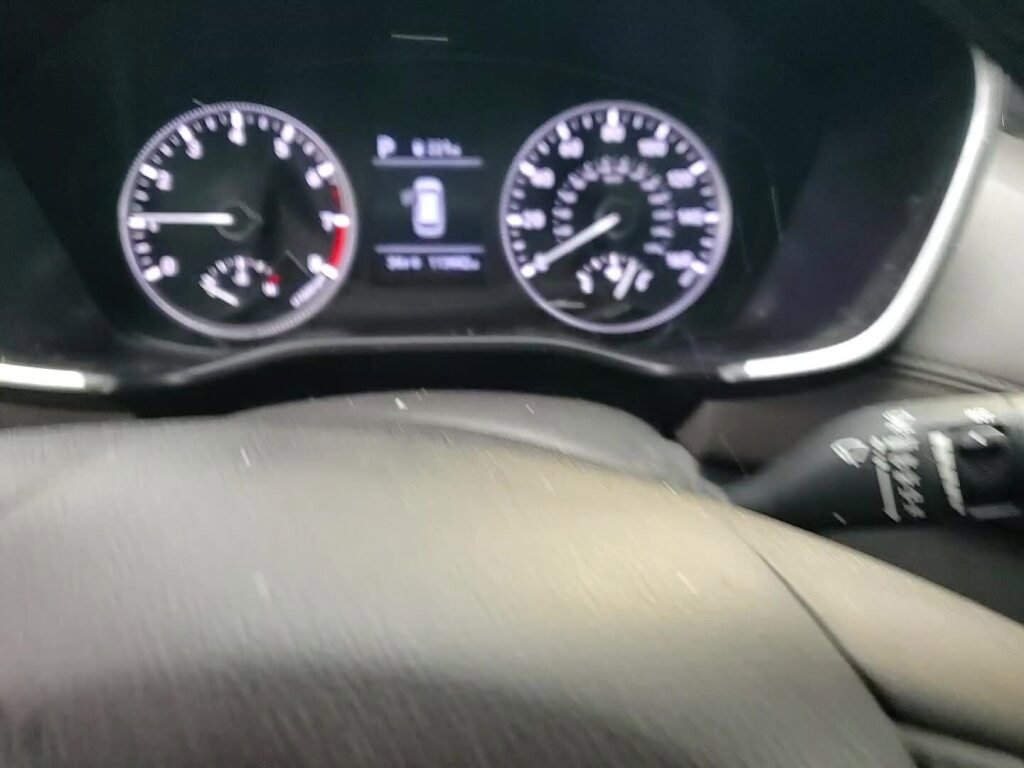 Used 2019 Hyundai Santa Fe SE image 25