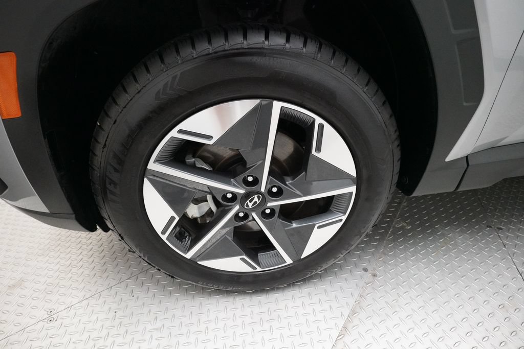 Used 2025 Hyundai Tucson SEL AWD/4WD image 27