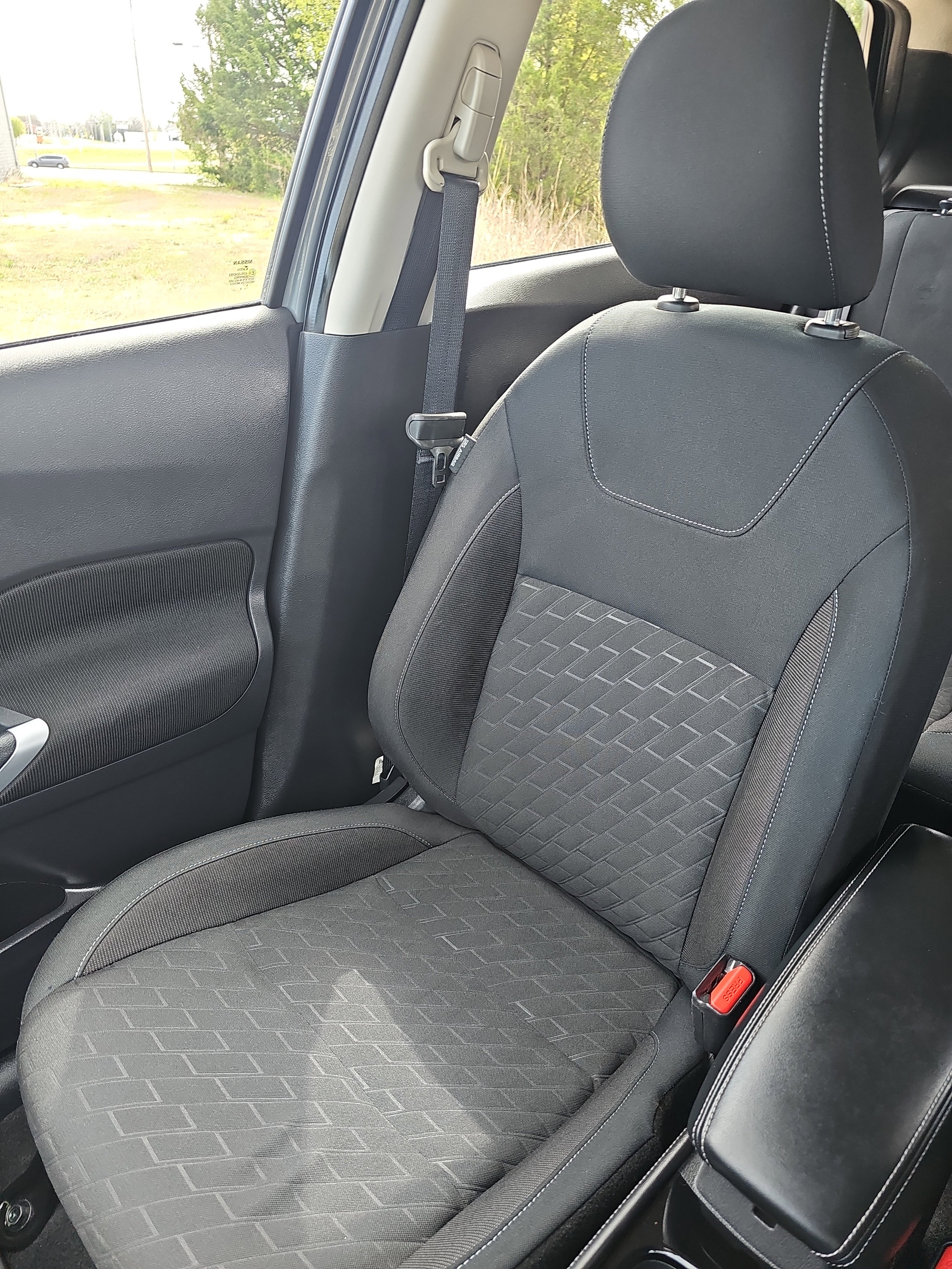 Used 2024 Nissan Kicks SV w/ Exterior Package image 31