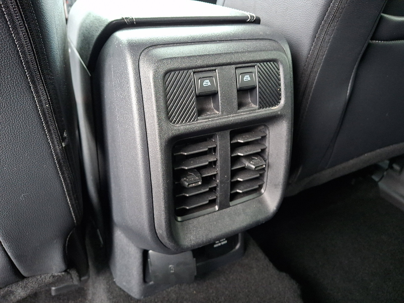 Used 2025 Ford Bronco Outer Banks image 11